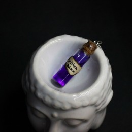 Фото Кулон фиолетовый пузырёк "Ведьмин Яд"