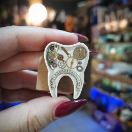 Фото Брошка с шестерёнками "Зуб"