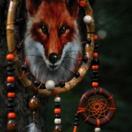 Фото Ловец снов с рыжим лисом