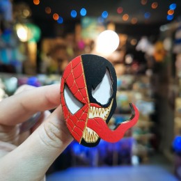 Фото Брошка Человек-паук и Веном