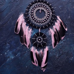 Фото Ловец снов двойной чёрно-розовый Чиби