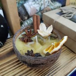 Фото Свеча Пряный кокос, ароматизированная